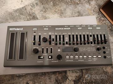 Roland SH01 