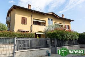 2 LOCALI CON BOX E CANTINA