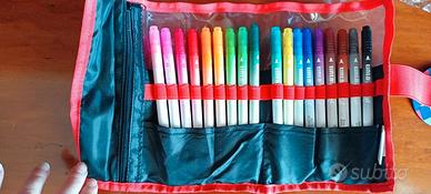 Astuccio pennarelli doppia punta tinta unita