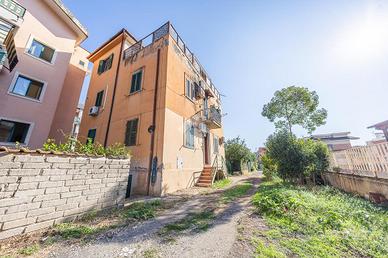 2 LOCALI A ROMA