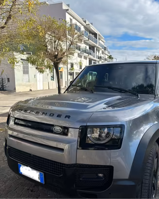 Land Rover Defender 110 SE D200 MHEV awd n1