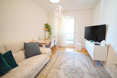 Accogliente trilocale con balcone in Via Kennedy -