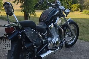 Suzuki intruder vs1400
