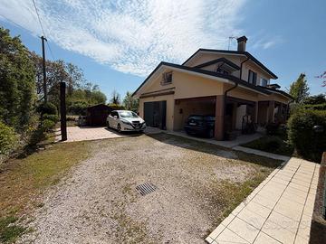 Villa singola anno 2002 ristrutturata  classe A3