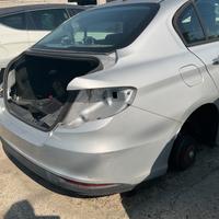 TAGLIO POSTERIORE FIAT TIPO BERLINA DEL 2015 2016 