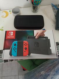 Nintendo switch xaj4001 + SD 128 gb scatolata