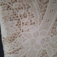 Tovaglia ricamata a mano x8