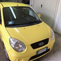 Auto KIA Piccanto Bi-fuel Giallo limone
