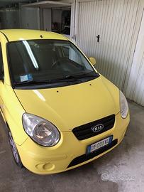 Auto KIA Piccanto Bi-fuel Giallo limone