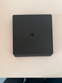 Ps4 slim 1T + controller e 2 giochi
