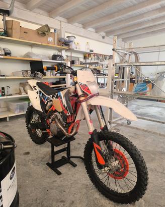 KTM 250 EXC-F SIXDAYS 2015 - 120 ORE - TRATTABILE