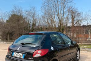 Peugeot 206+ 1.1 benzina