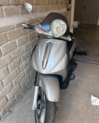 Piaggio beverly 500
