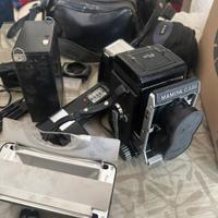 Macchina fotografica d’epoca Mamiya C330