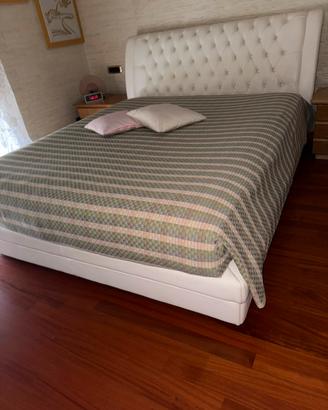 Letto matrimoniele vera pelle