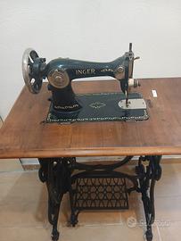 Macchina da cucire funzionante