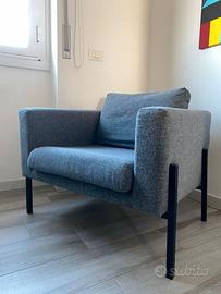 Poltrona Koarp IKEA grigio fumo