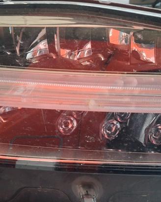 faro led Volvo XC90  anno 2024