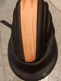 Casco per bici. morbido. GORE-Tex. 