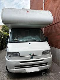 McLouis camper con garage