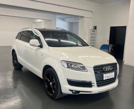 Audi Q7 3.0 V6 TDI 240 CV quattro tiptronic