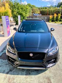Jaguar F pace R sport 