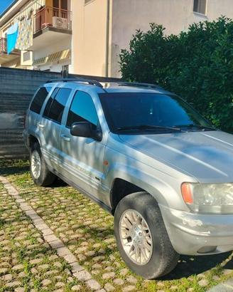 Jeep Grand Cherokee 2.7 CRD autocarro N1 – viaggia