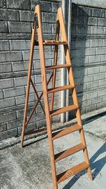 Scaletta in legno