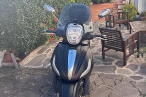 Piaggio Beverly 350