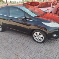 Ford Fiesta 1.4 BENZ/ GPL DI SERIE