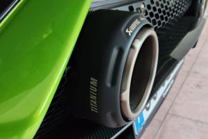 LAMBORGHINI HURACÁN STO - AKRAPOVIC