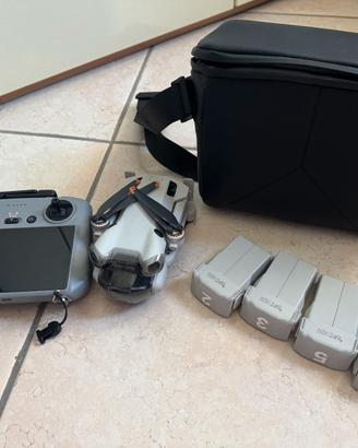 Dji Mini 4 pro C1 -Fly More Combo (DJI RC2)+ CARE