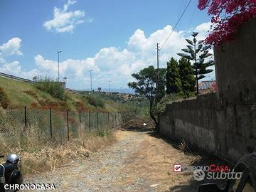 Pressi Stadio, terreno 2200 mq con fabbricato