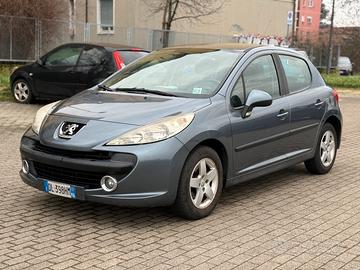 Peugeot 207 1.4 88CV Benzina 5P Neopatentato