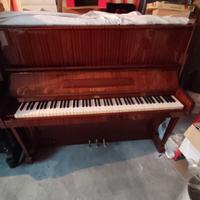 Pianoforte verticale Petrof 88 tasti 