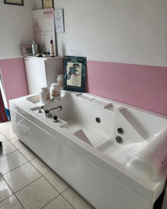 Vasca idromassaggio Teuco