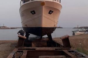 Barca da pesca con licenza 1gt mis. 9x2,80