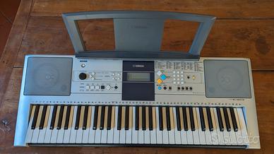 Tastiera elettronica YAMAHA PSR E323