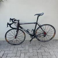 Bici da strada in carbonio - Scott Addict LTD