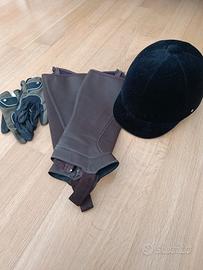 set equitazione caschetto guanti ghette 