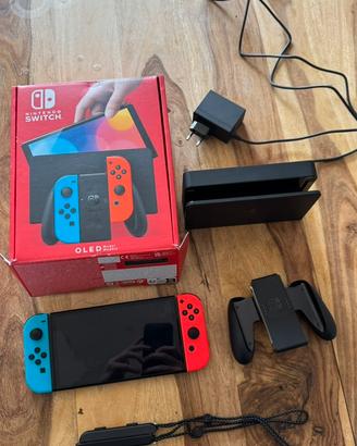 Nintendo Switch OLED 2024 – come nuova –