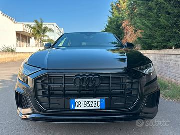 AUDI Q8 S LINE 3.0 TDI Mild Hybrid