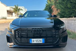 AUDI Q8 S LINE 3.0 TDI Mild Hybrid