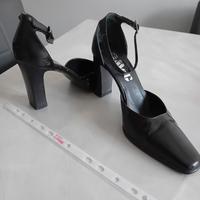 Arriva la primavera  scarpa con cinturino