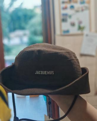 Le Bob Gadjo di Jacquemus, 