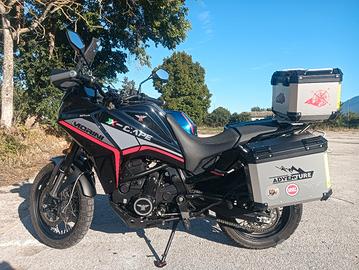 Morini X-Cape 650 nera '24