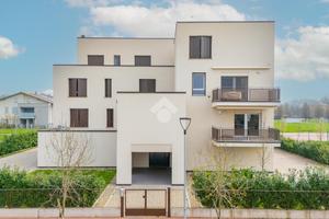 4 LOCALI A NOVELLARA