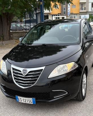 Lancia Ypsilon 1.2 69 CV 5 porte GPL Ecochic Gold