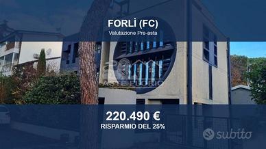 Immobile in asta di 188 m² con box auto a Forlì