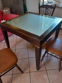 Tavolo legno e vetro